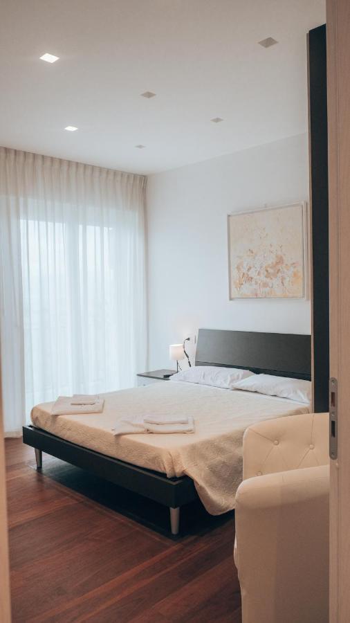 Guesthouse Aschenez เรจโจ ดี คาลาเบีย ภายนอก รูปภาพ