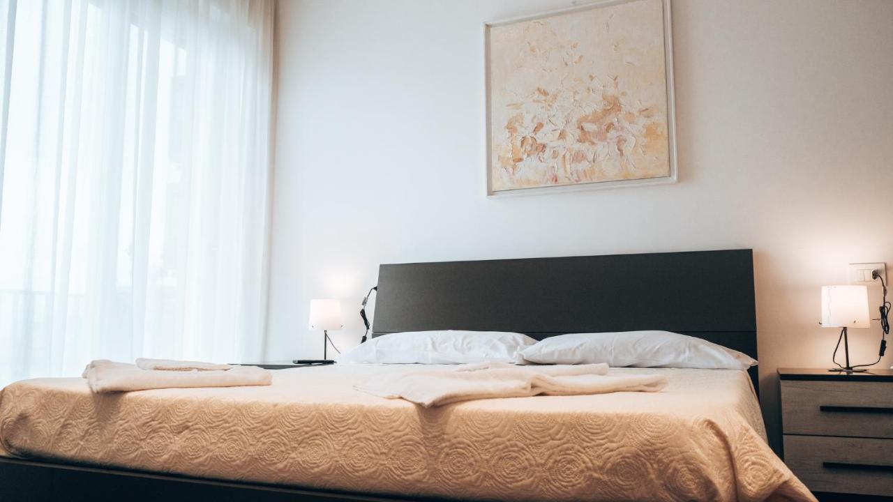 Guesthouse Aschenez เรจโจ ดี คาลาเบีย ภายนอก รูปภาพ