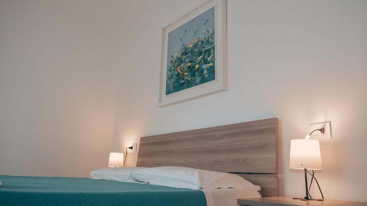 Guesthouse Aschenez เรจโจ ดี คาลาเบีย ภายนอก รูปภาพ